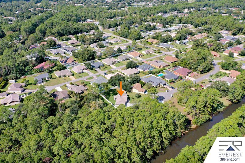FULLY FENCED, COMPLETELY RENOVATED 3/2/2 ON A CUL-DE-SAC IN THE HEART OF PALM COAST property image