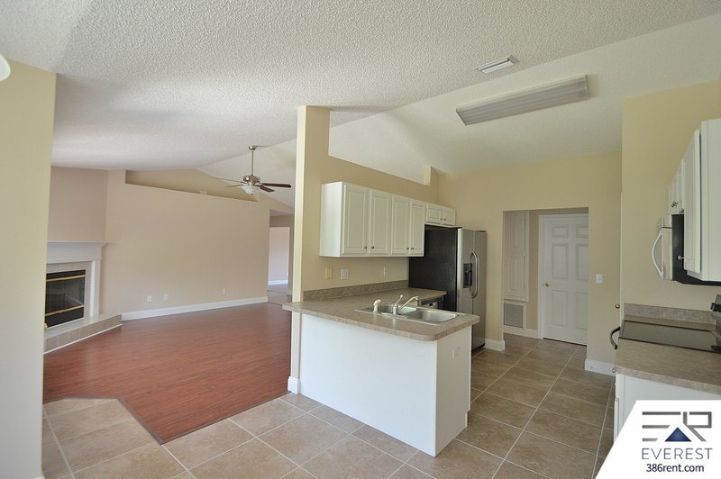 SPACIOUS 4/2/2 IN DESIRABLE MATANZAS WOODS property image