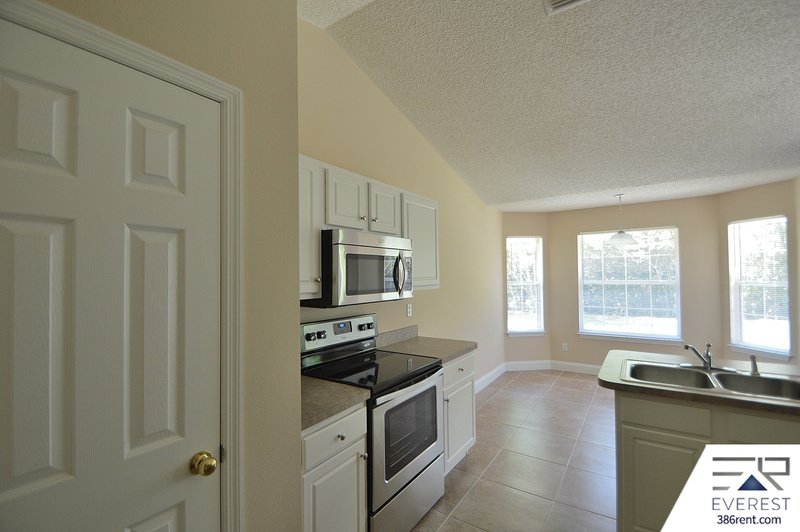 SPACIOUS 4/2/2 IN DESIRABLE MATANZAS WOODS property image