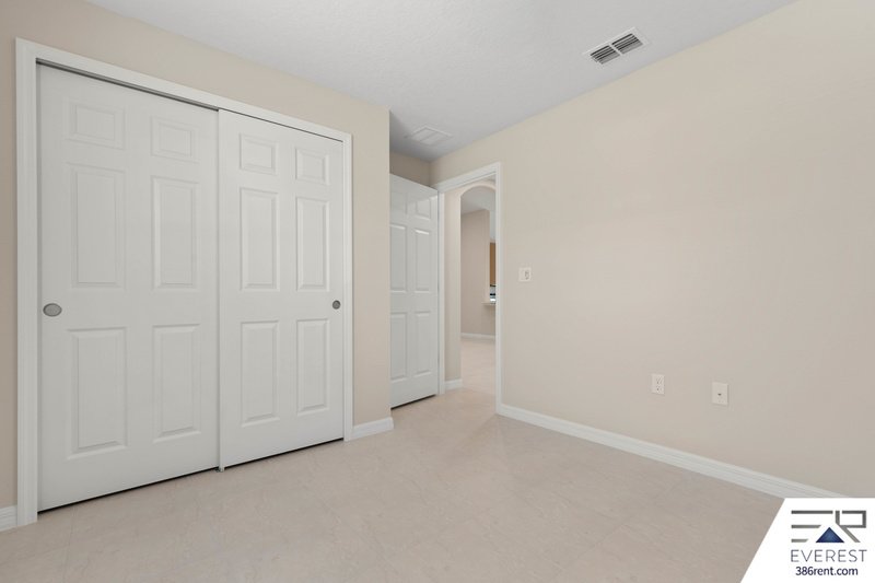 Brand New, fully fenced on a quiet cul-de-sac property image