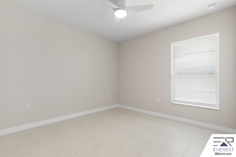 Brand New, fully fenced on a quiet cul-de-sac property image