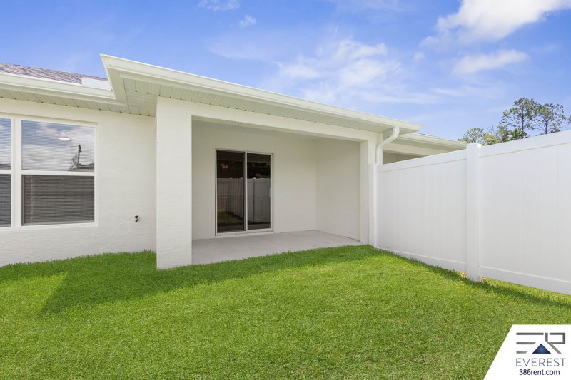 Brand New, fully fenced on a quiet cul-de-sac property image