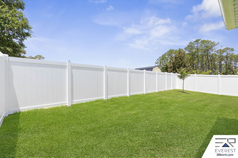 Brand New, fully fenced on a quiet cul-de-sac property image