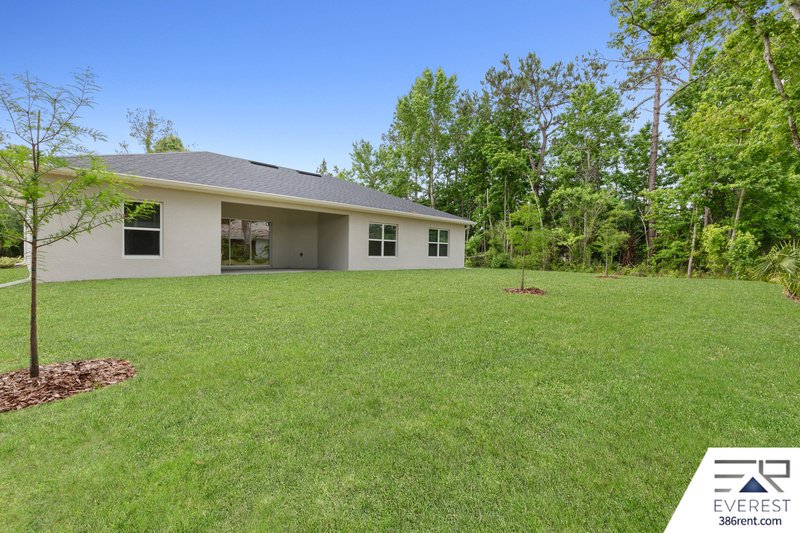LIKE NEW, UPGRADED 3/2/2 IN THE HEART OF PALM COAST property image