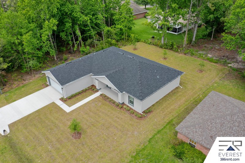 LIKE NEW, UPGRADED 3/2/2 IN THE HEART OF PALM COAST property image