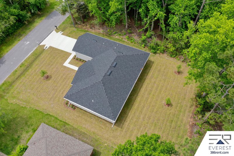 LIKE NEW, UPGRADED 3/2/2 IN THE HEART OF PALM COAST property image