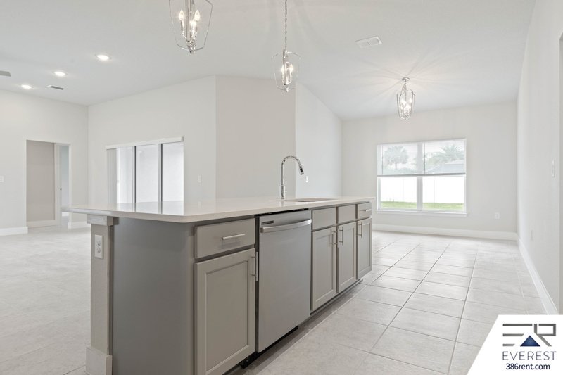 FULLY FENCED, LIKE NEW 3/2/2 IN DESIRABLE INDIAN TRAILS property image