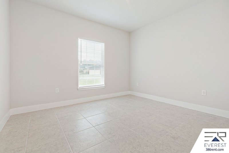 FULLY FENCED, LIKE NEW 3/2/2 IN DESIRABLE INDIAN TRAILS property image