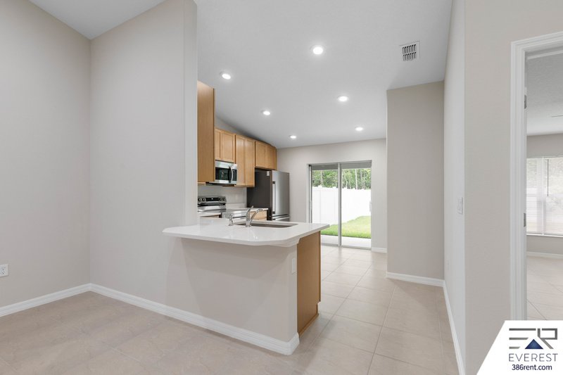 Brand New, fully fenced on a quiet cul-de-sac property image