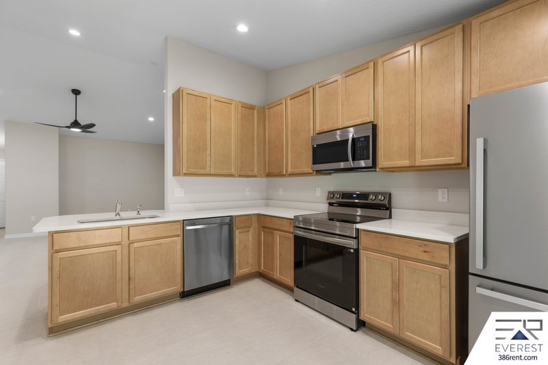 Brand New, fully fenced on a quiet cul-de-sac property image