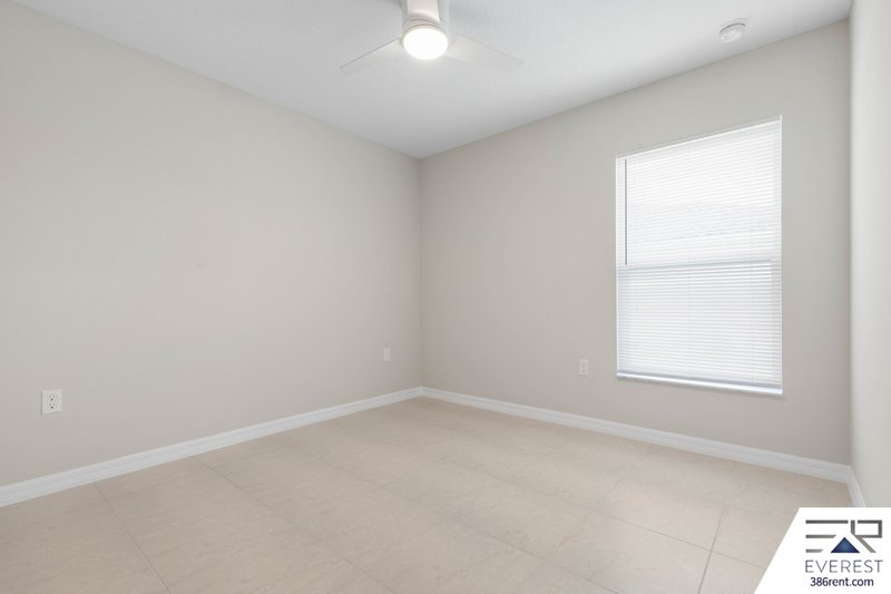 Brand New, fully fenced on a quiet cul-de-sac property image