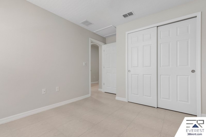 Brand New, fully fenced on a quiet cul-de-sac property image