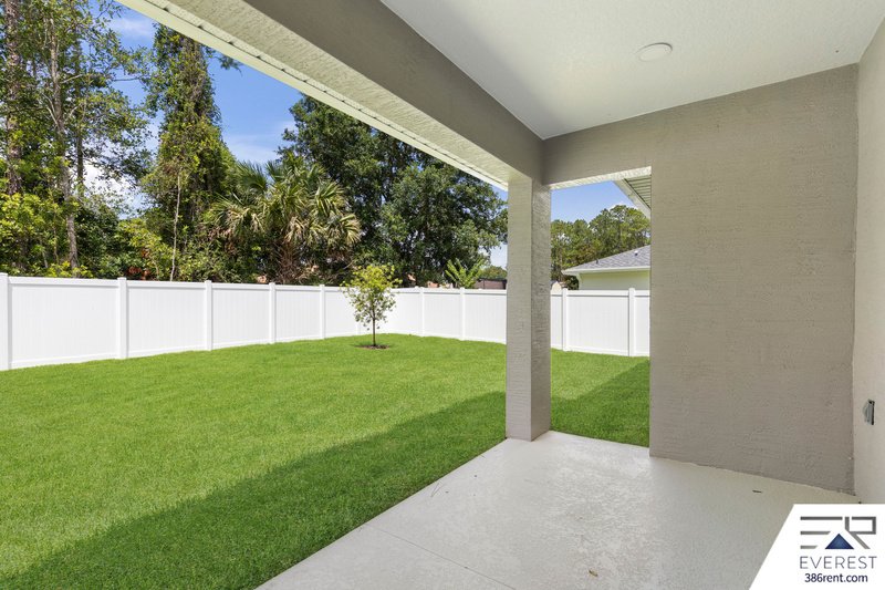 Brand New, fully fenced on a quiet cul-de-sac property image