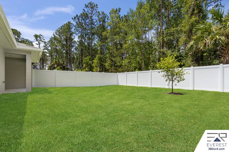 Brand New, fully fenced on a quiet cul-de-sac property image