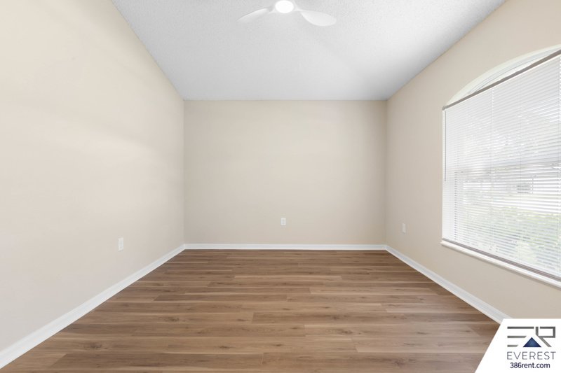 FULLY FENCED, SPACIOUS 4+DEN/3/2 IN DESIRABLE INDIAN TRAILS property image