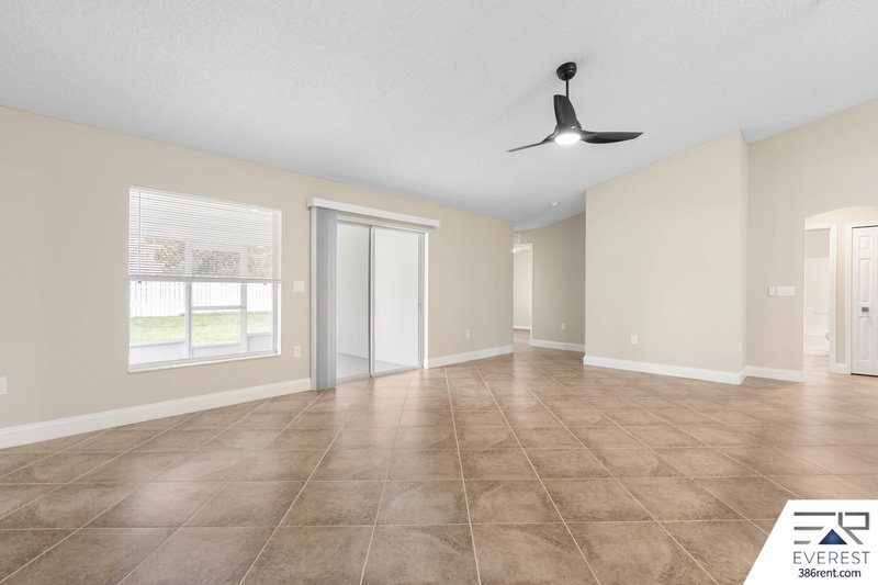 FULLY FENCED, SPACIOUS 4+DEN/3/2 IN DESIRABLE INDIAN TRAILS property image