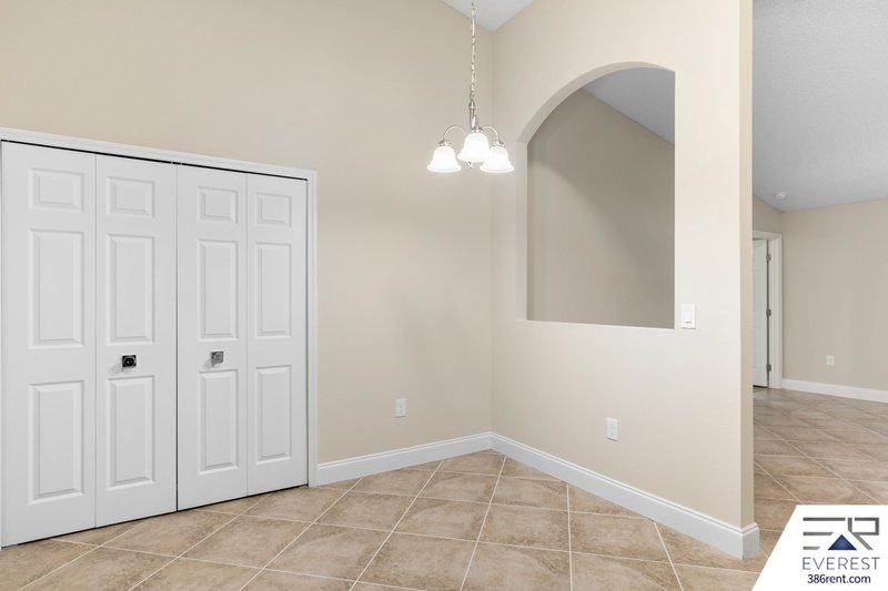 FULLY FENCED, SPACIOUS 4+DEN/3/2 IN DESIRABLE INDIAN TRAILS property image