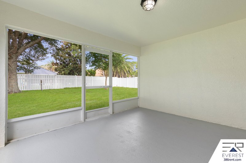 FULLY FENCED, SPACIOUS 4+DEN/3/2 IN DESIRABLE INDIAN TRAILS property image