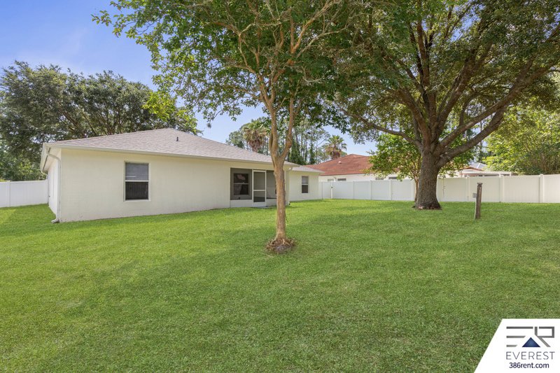 FULLY FENCED, SPACIOUS 4+DEN/3/2 IN DESIRABLE INDIAN TRAILS property image