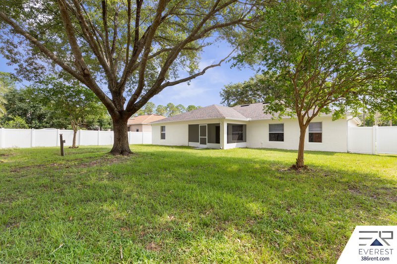 FULLY FENCED, SPACIOUS 4+DEN/3/2 IN DESIRABLE INDIAN TRAILS property image
