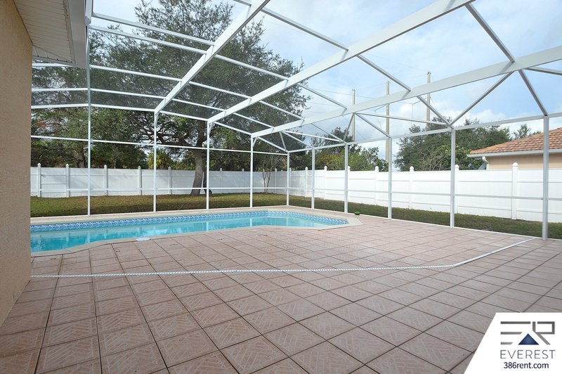 FULLY FENCED 3/2/2 POOL HOME IN DESIRABLE PALM HARBOR property image