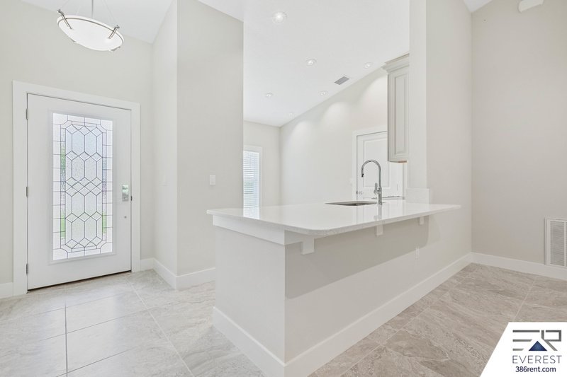 CUSTOM BUILT, LIKE NEW 4/2/2, fully fenced on a quiet cul-de-sac property image