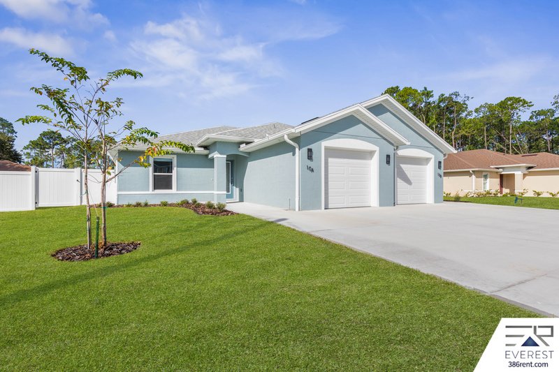 CUSTOM BUILT, BRAND NEW, FULLY FENCED 3/2/1 IN PEACEFUL QUAIL HOLLOW property image