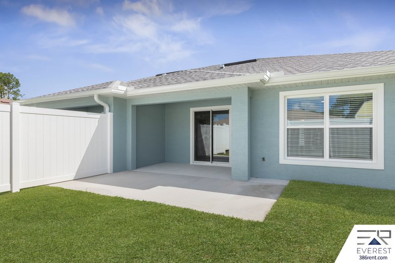 CUSTOM BUILT, BRAND NEW, FULLY FENCED 3/2/1 IN PEACEFUL QUAIL HOLLOW property image